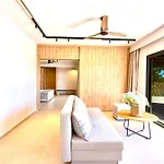 Selene 1 * Rhodes City